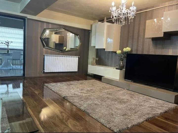 Apartament Lux Ultracentral Craiova Kültér fotó
