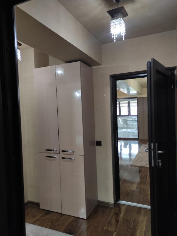 Apartament Lux Ultracentral Craiova Kültér fotó