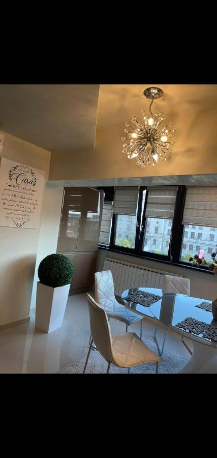 Apartament Lux Ultracentral Craiova Kültér fotó